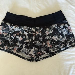 Lululemon speed up mid raise 4” short